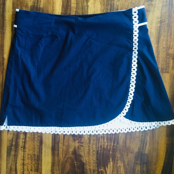 Lilly Pulitzer Dresses & Skirts - 🌸 Lily Pulitzer Navy & White Skort